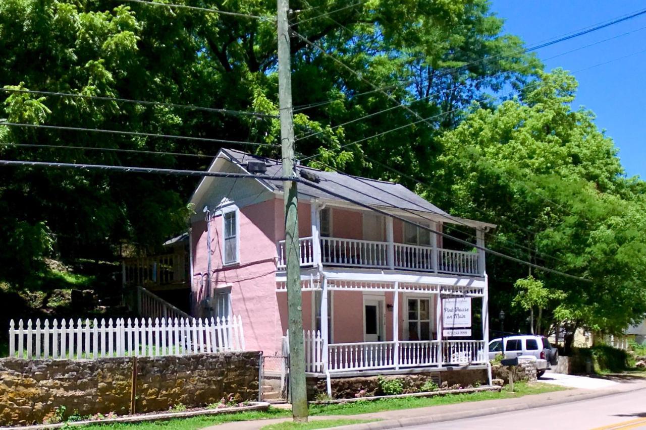The Pink House On Main - Lower Eureka Springs Extérieur photo